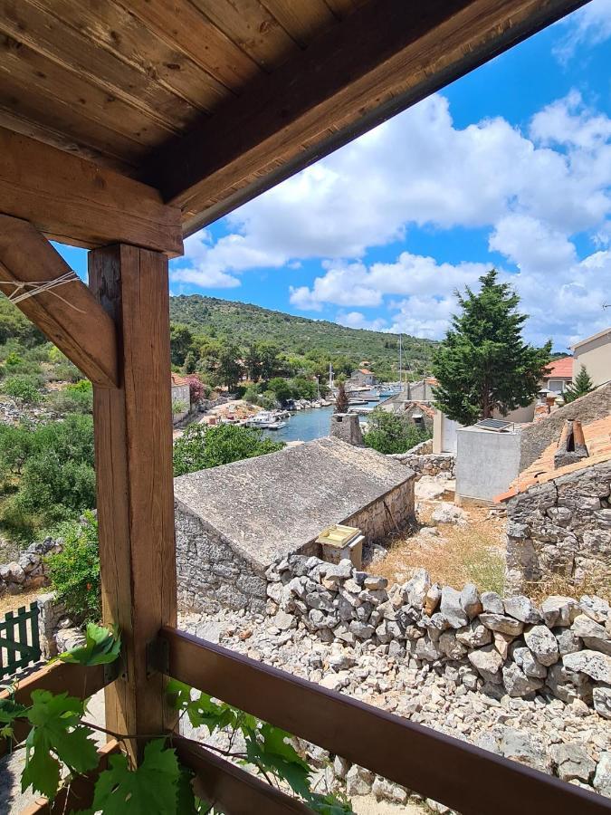 Kuca Za Odmor Buba, Otok Zut Villa Pristanisce Bagian luar foto